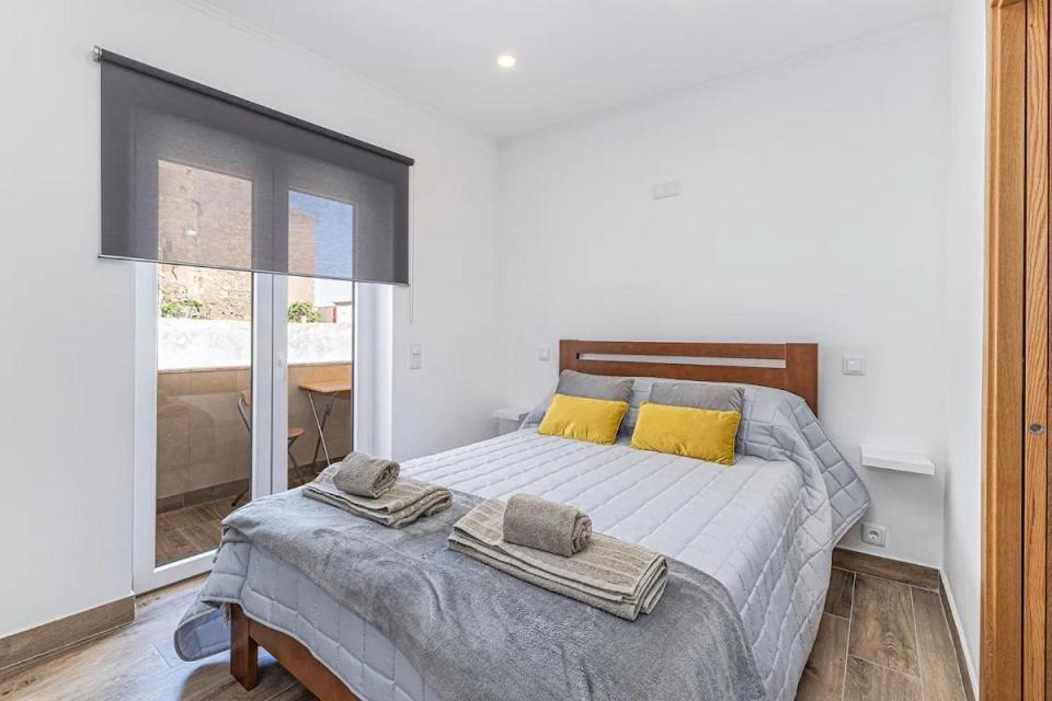 Casa Da Avo - City Center - Private Bedrooms ลากอส ภายนอก รูปภาพ
