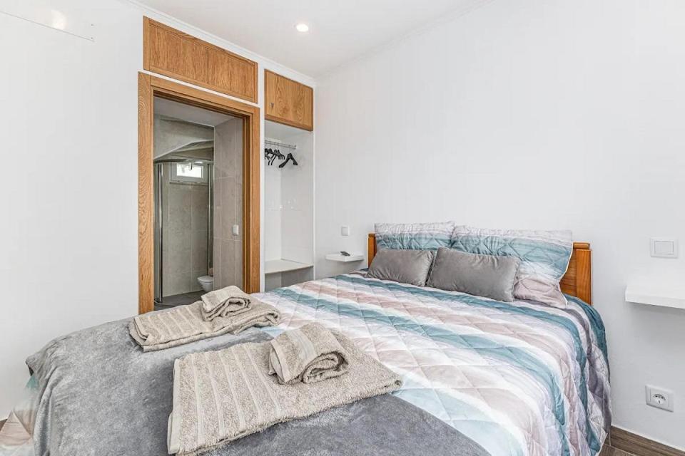 Casa Da Avo - City Center - Private Bedrooms ลากอส ภายนอก รูปภาพ