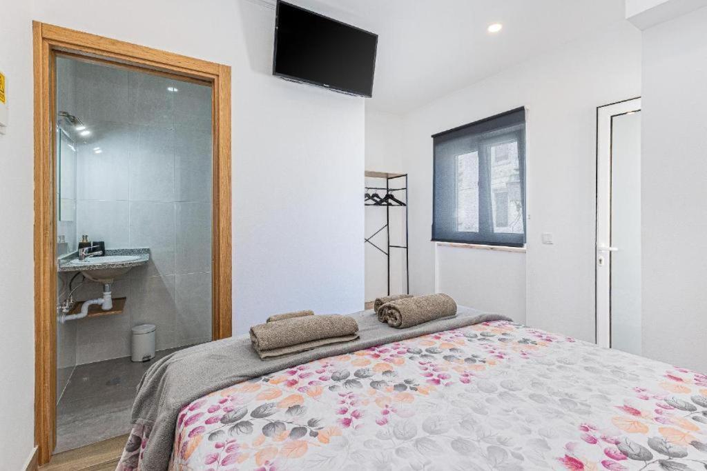 Casa Da Avo - City Center - Private Bedrooms ลากอส ภายนอก รูปภาพ