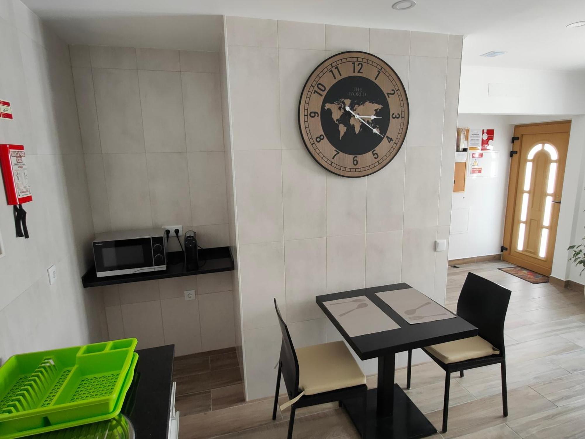 Casa Da Avo - City Center - Private Bedrooms ลากอส ภายนอก รูปภาพ