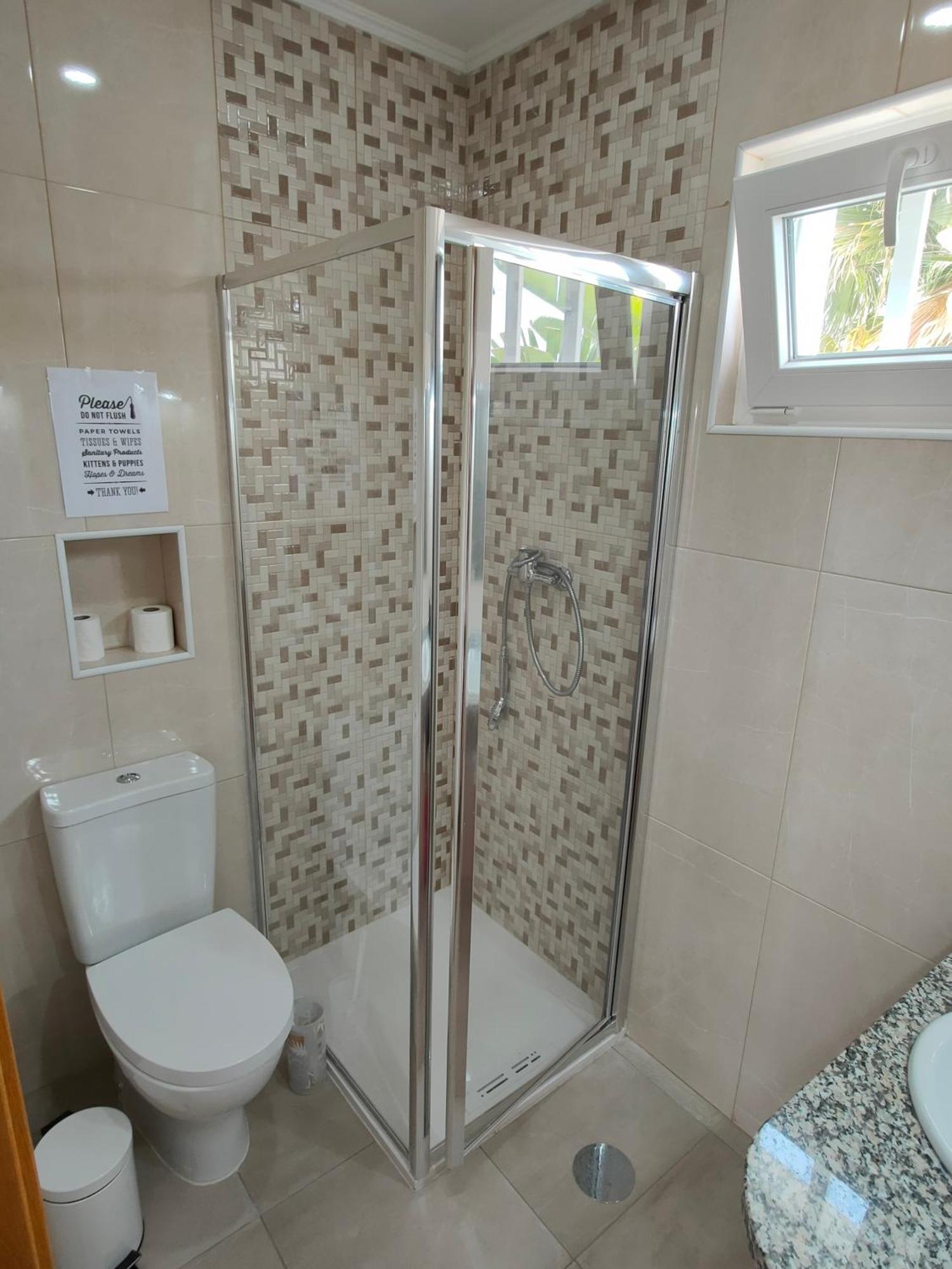 Casa Da Avo - City Center - Private Bedrooms ลากอส ห้อง รูปภาพ