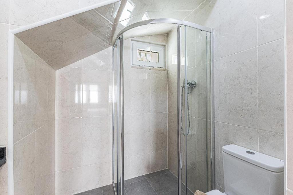 Casa Da Avo - City Center - Private Bedrooms ลากอส ห้อง รูปภาพ